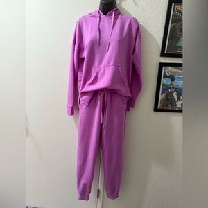 Sweat Set Top XS Bottom S Athletic Works Never Worn‎ Fluer